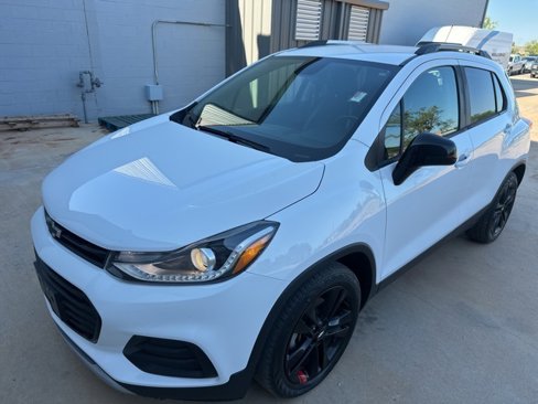 Used 2020 Chevrolet Trax LT w/ Redline Edition image 3