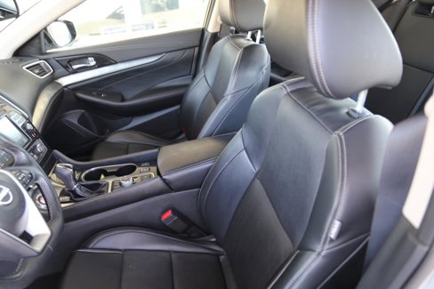 Used 2023 Nissan Maxima SV w/ Floor Mat Group image 15