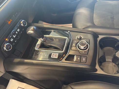 Used 2017 MAZDA CX-5 Touring w/ Preferred Equipment Package image 19