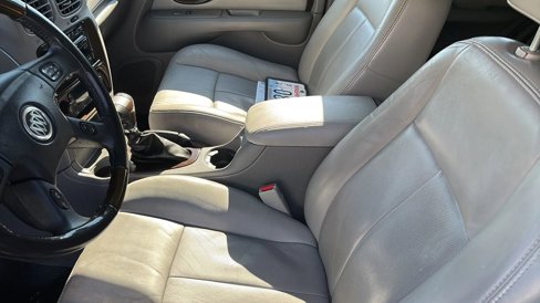 Used 2006 Buick Rainier CXL image 32