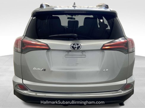 Used 2016 Toyota RAV4 LE image 4