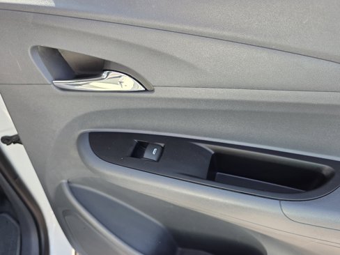 Used 2017 Chevrolet Bolt LT image 41