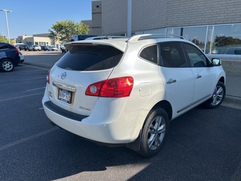 Used 2012 Nissan Rogue SV w/ Premium Pkg image 2