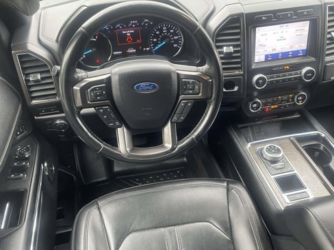 Used 2021 Ford Expedition Limited image 13