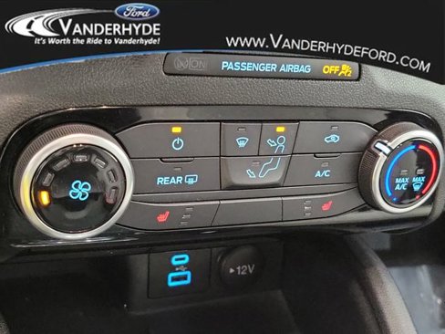Used 2022 Ford Escape SE image 28