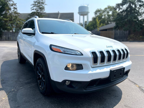 Used 2014 Jeep Cherokee Latitude w/ Cold Weather Group image 11