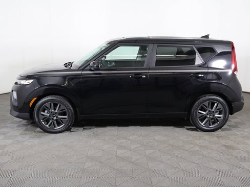 Used 2021 Kia Soul S image 17
