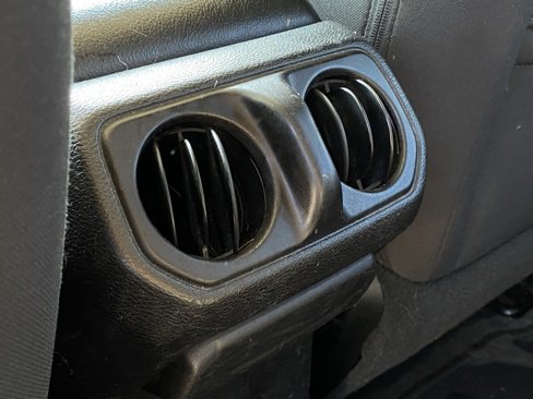 Used 2018 Jeep Wrangler Unlimited Sport image 22