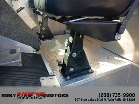 Used 2011 Ford E-450 and Econoline 450 Super Duty w/ Air Conditioning Prep Pkg image 12