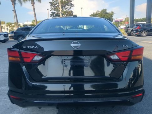 Used 2023 Nissan Altima 2.5 SV image 4