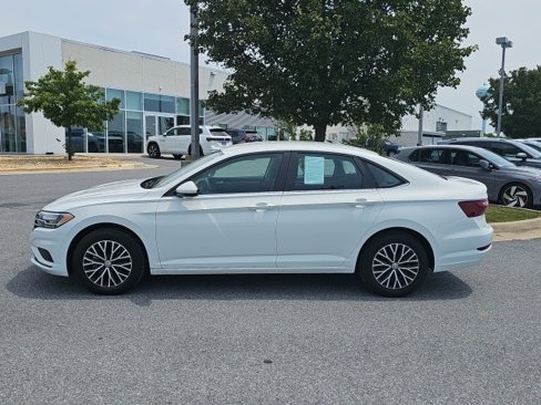 Used 2021 Volkswagen Jetta S image 3