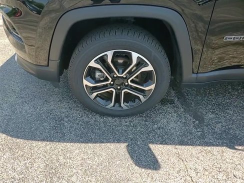 Used 2022 Jeep Compass Limited image 8