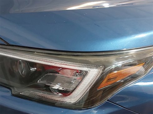 Used 2020 Subaru Outback Premium image 32