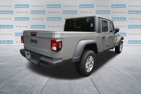 Used 2023 Jeep Gladiator Sport image 4
