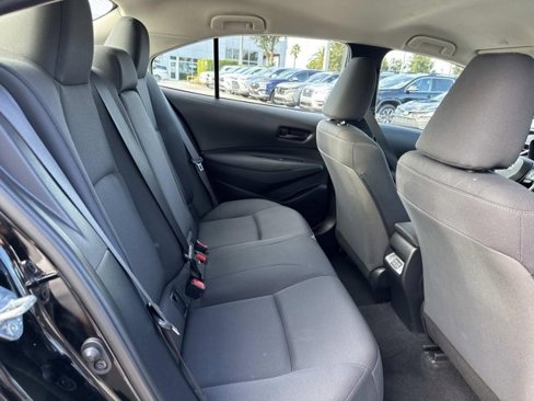Used 2023 Toyota Corolla LE image 19
