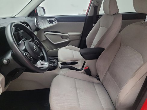 Used 2020 Kia Soul LX image 17