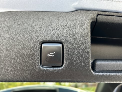 Used 2023 Ford Escape Platinum image 15