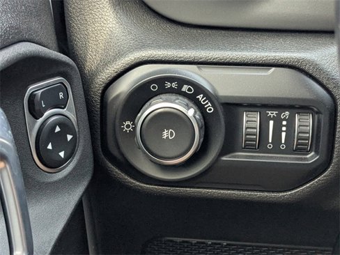 Used 2021 Jeep Wrangler Unlimited Sport w/ Sun And Sound Package image 28