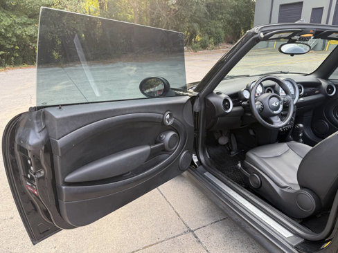 Used 2014 MINI Cooper Convertible image 35