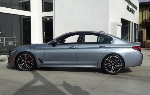 Used 2021 BMW 540i w/ M Sport Package image 3