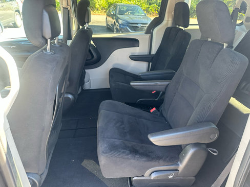 Used 2017 Dodge Grand Caravan SE w/ Power Window Group image 14