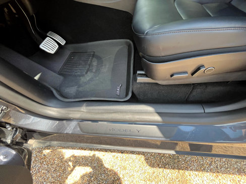 Used 2021 Tesla Model Y Performance image 36