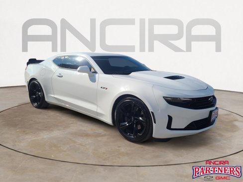 Used 2021 Chevrolet Camaro LT image 1
