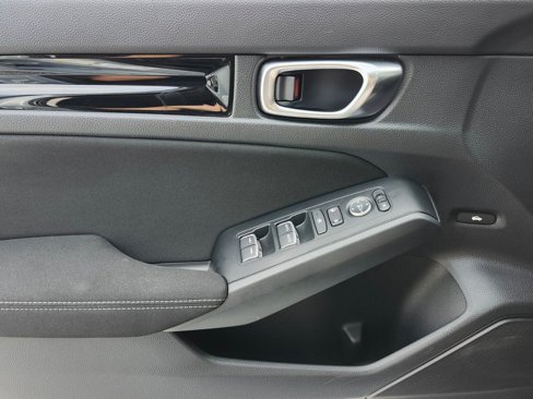 Certified 2023 Honda Civic EX image 31