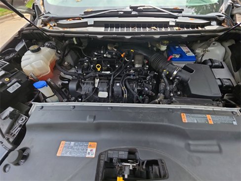 Used 2019 Ford Edge Titanium w/ Cold Weather Package image 28