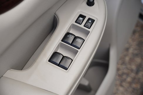 Used 2014 Nissan Quest SV image 16