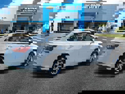New 2025 Chevrolet Malibu LS image 3