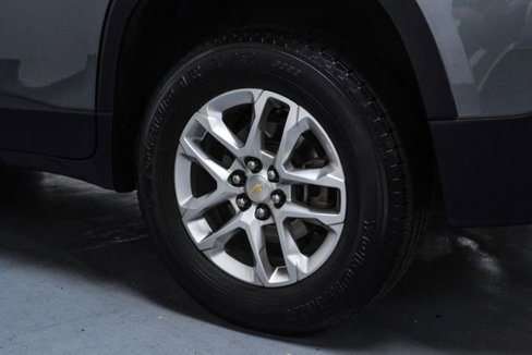 Used 2020 Chevrolet Traverse LT image 54