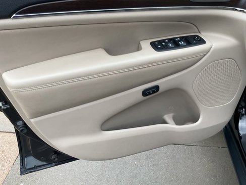 Used 2018 Jeep Grand Cherokee Limited w/ Trailer Tow Group IV image 10