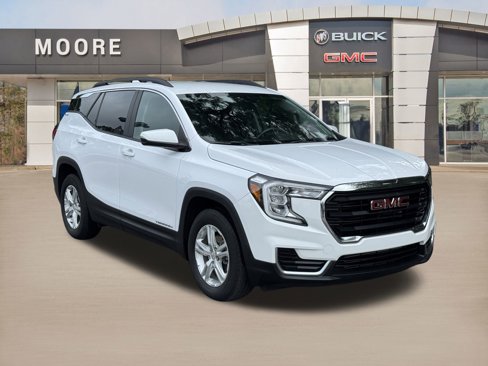 Used 2022 GMC Terrain SLE w/ Driver Convenience Package image 3