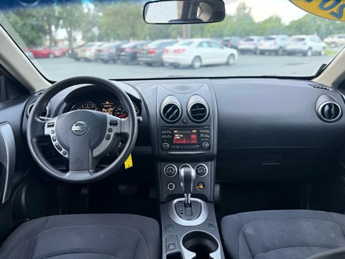 Used 2015 Nissan Rogue S image 8