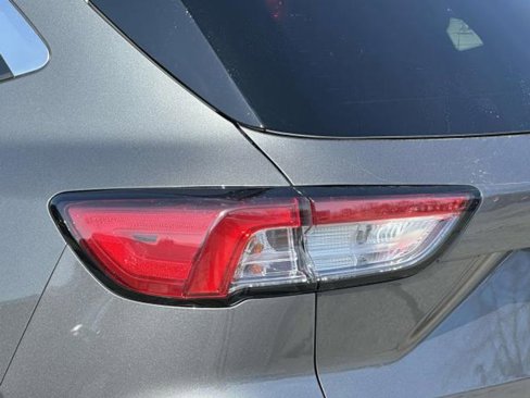 Used 2022 Ford Escape SEL w/ Technology Package image 9