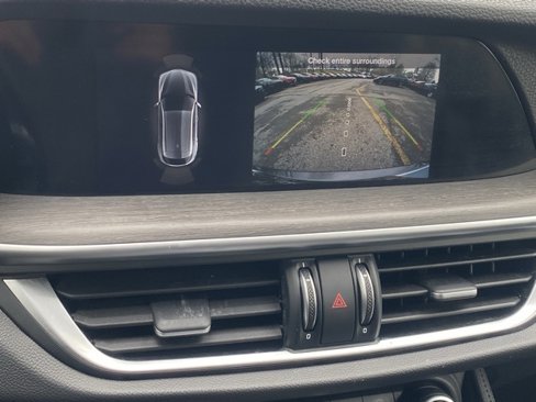 Used 2023 Alfa Romeo Stelvio Ti image 30