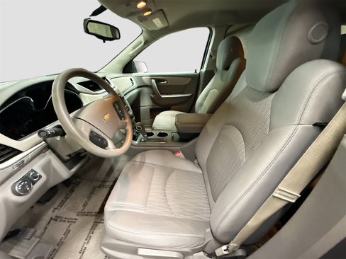 Used 2017 Chevrolet Traverse LS image 19