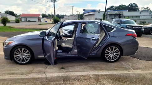 Used 2015 Hyundai Genesis 5.0 w/ Option Group 05 image 15