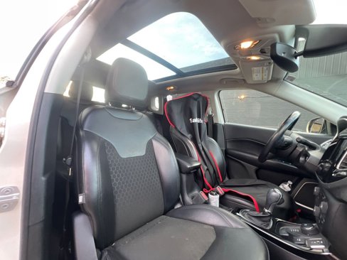 Used 2021 Jeep Compass Latitude w/ Sun and Sound Group image 4