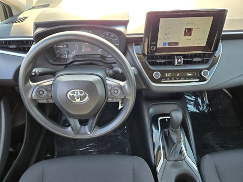 Used 2024 Toyota Corolla LE image 12