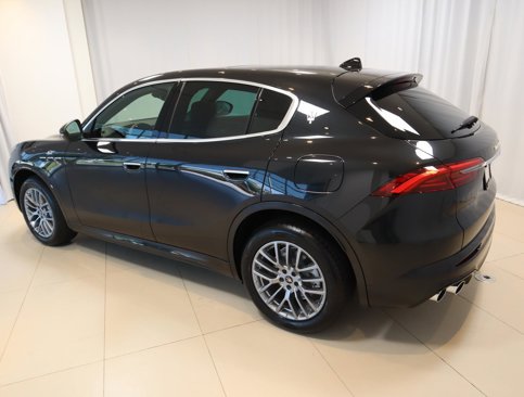 New 2024 Maserati Grecale GT image 3