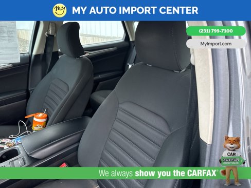 Used 2019 Ford Fusion SE image 7