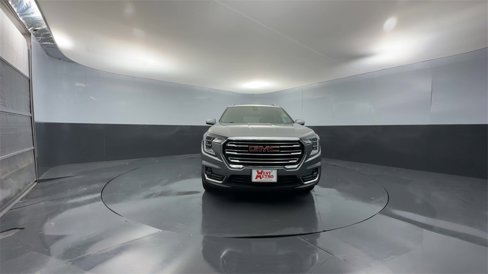 Used 2023 GMC Terrain SLT image 2