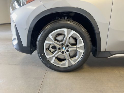 Used 2025 BMW X1 xDrive28i image 12