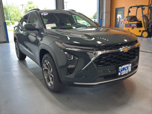 New 2025 Chevrolet Trax LT image 7