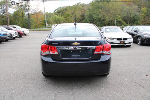 Used 2015 Chevrolet Cruze LT w/ Technology Package image 9