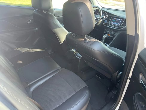 Used 2018 Buick Encore Preferred image 13