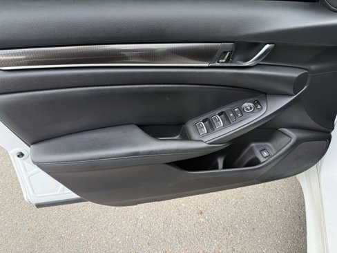 Used 2021 Honda Accord Sport image 12