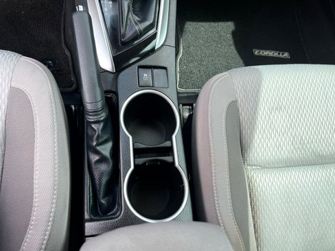 Used 2019 Toyota Corolla LE image 27